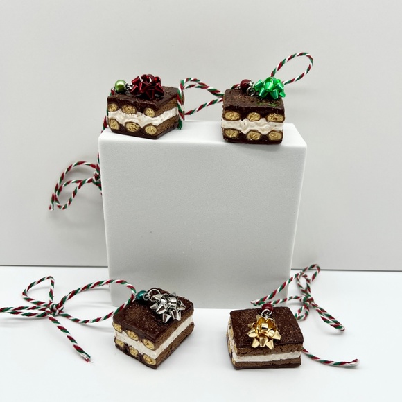 Tiramisu Christmas Ornament – Handmade Clay Italian Dessert Ornament - Picture 5 of 16